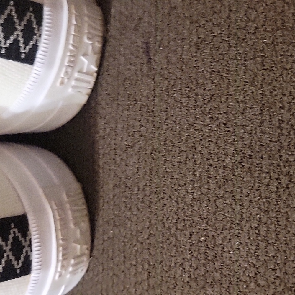 Converse Chuck Taylor All Stars UNISEX White High Top Sneakers Size 11 - Picture 13 of 15
